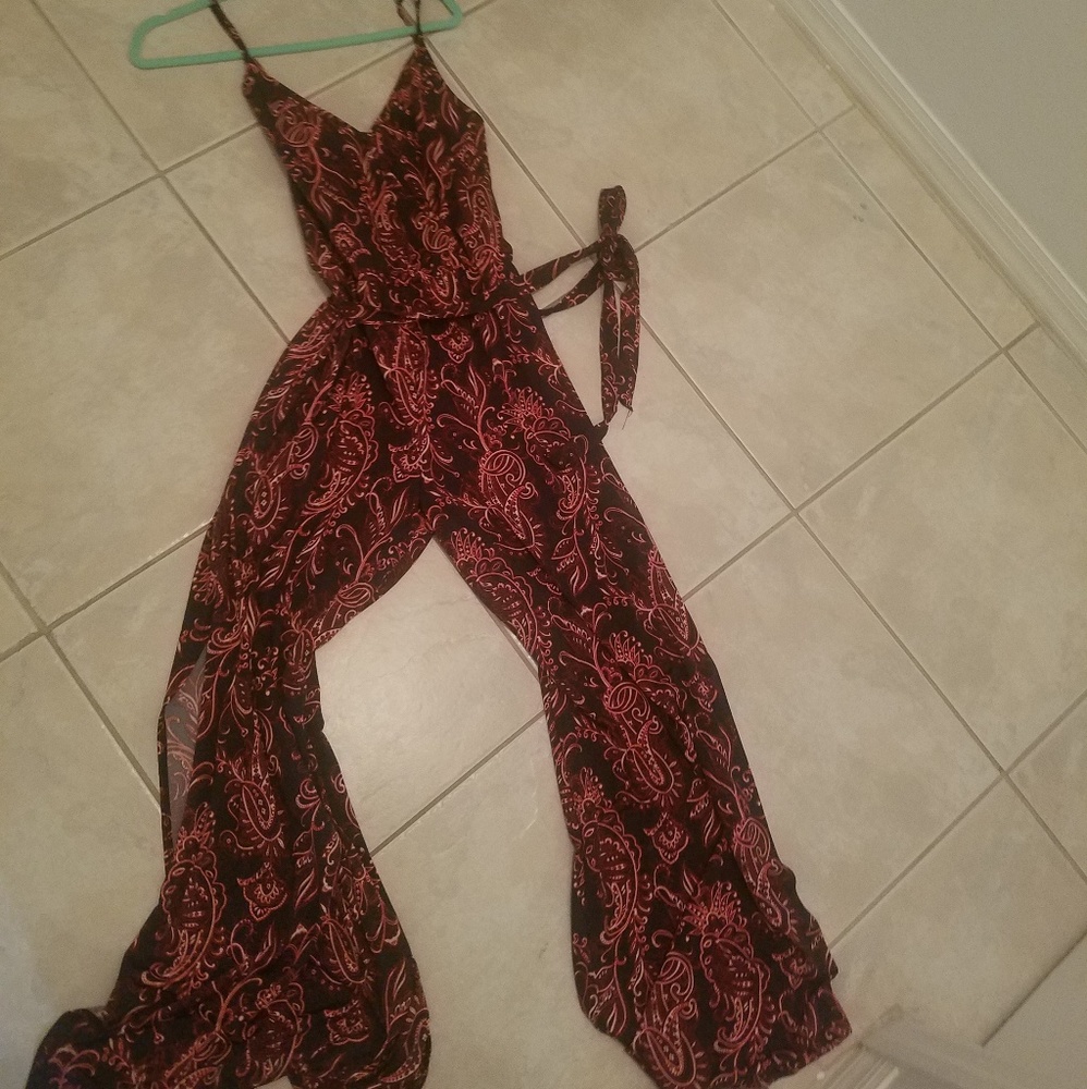 Romper - Picture 2 of 3